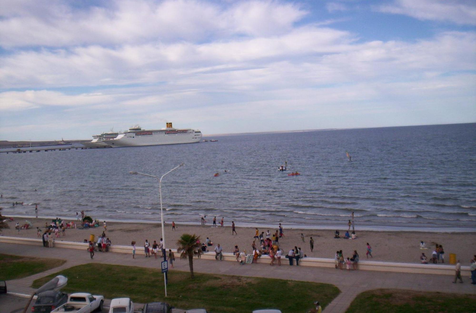 Costanera Hotel Puerto Madryn Buitenkant foto